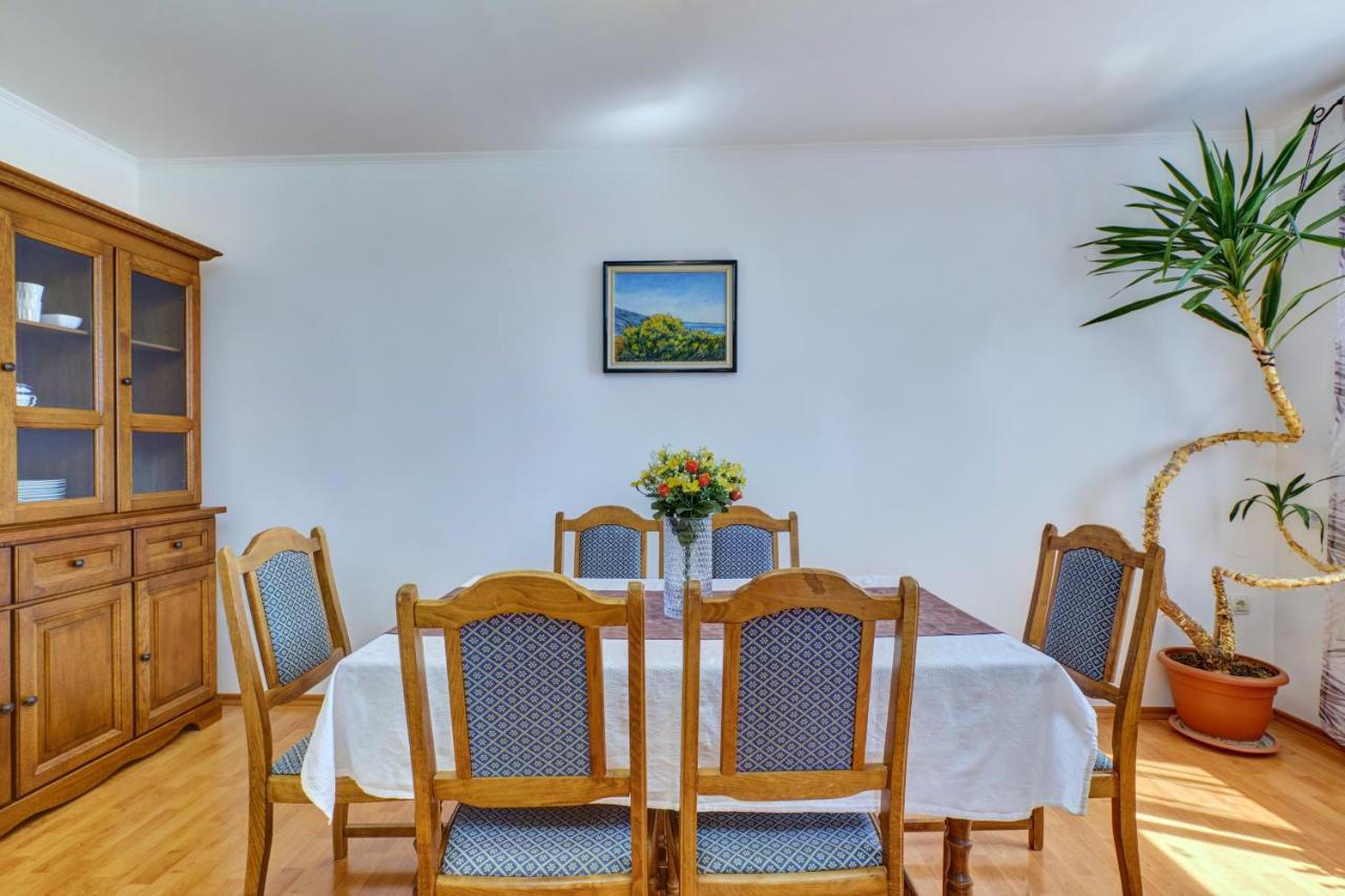 Apartment Dami Малий Лошинь Екстер'єр фото
